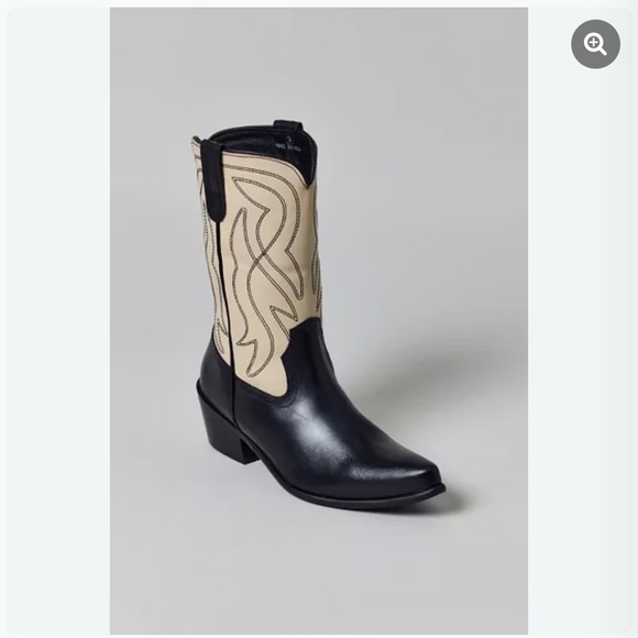 UO Leena Two-Tone Cowboy Boot black/Cream - Picture 2 of 4